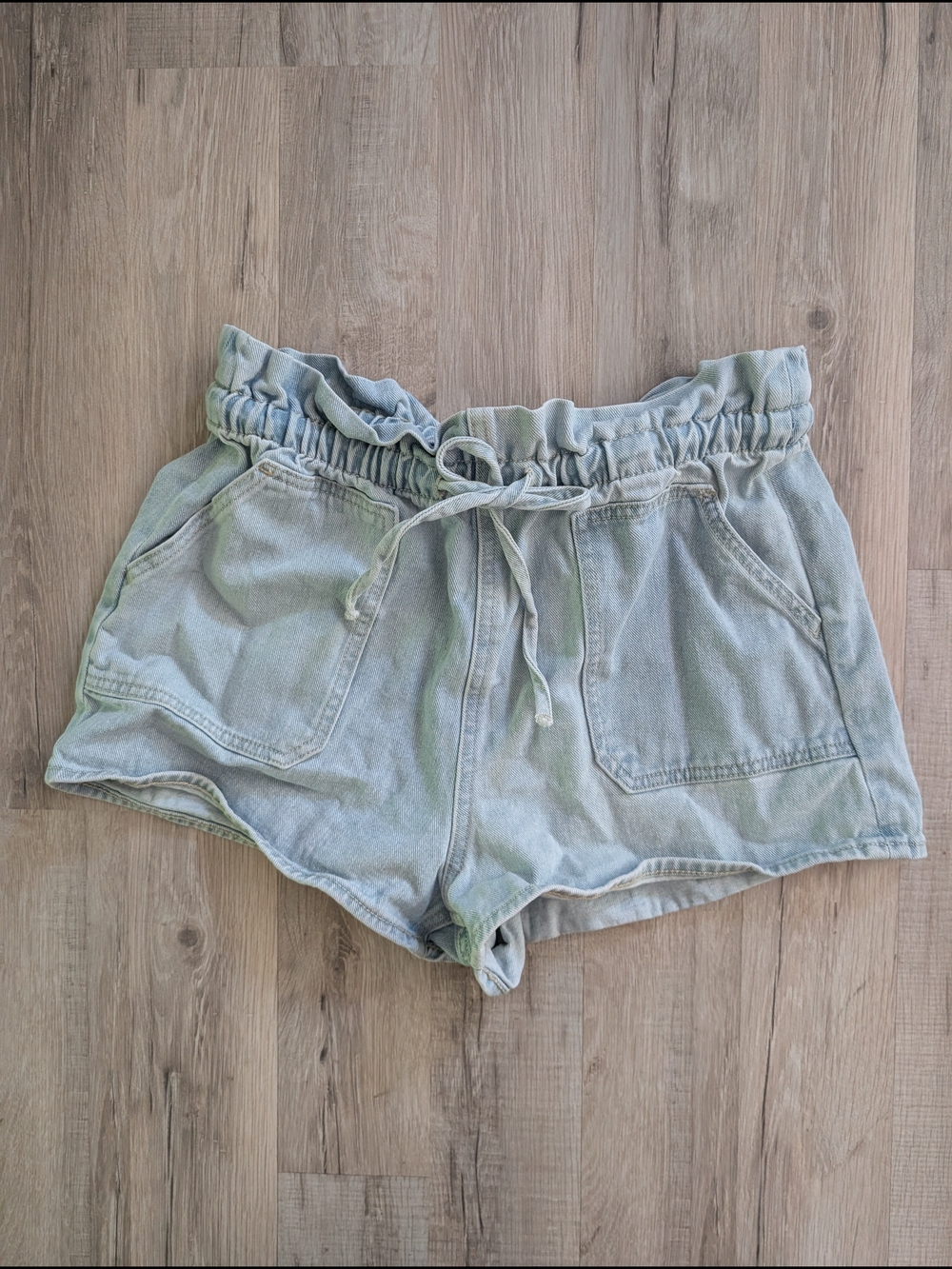Vigoss Light Blue Paperbag Drawstring High Waist Shorts, Size 29 (C5) - Picture 2 of 7